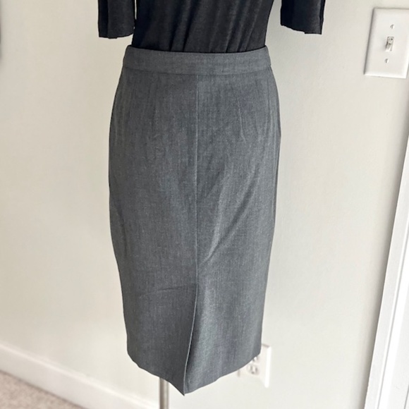 LAUNDRY by Shelli Segal Pencil Skirt Gray Stretch Front Zip - Picture 2 of 7